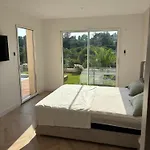 Luxueuse * Ним